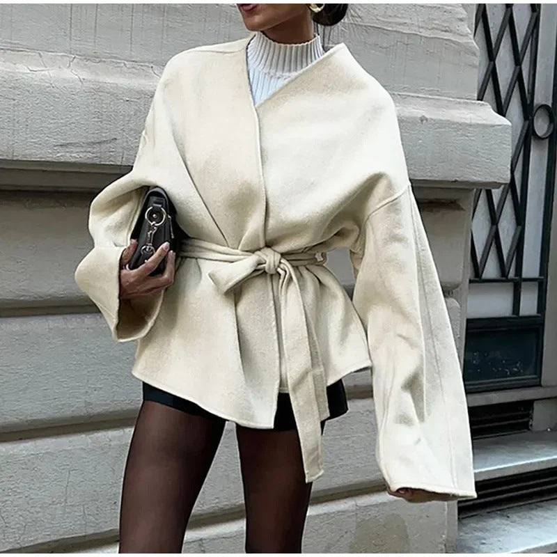 V-neck long-sleeved jacket